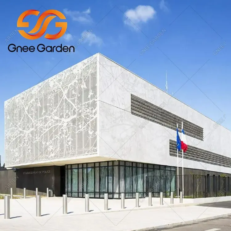 Koristeelliset metallipaneelit ulkokäyttöön