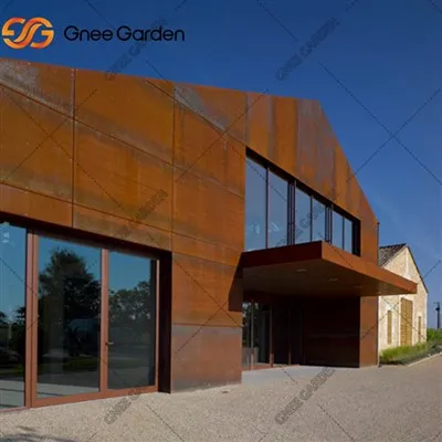 Metalliverhon seinä koristeluun