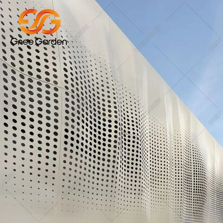 Seinän suojaus ruostumattomasta teräksestä