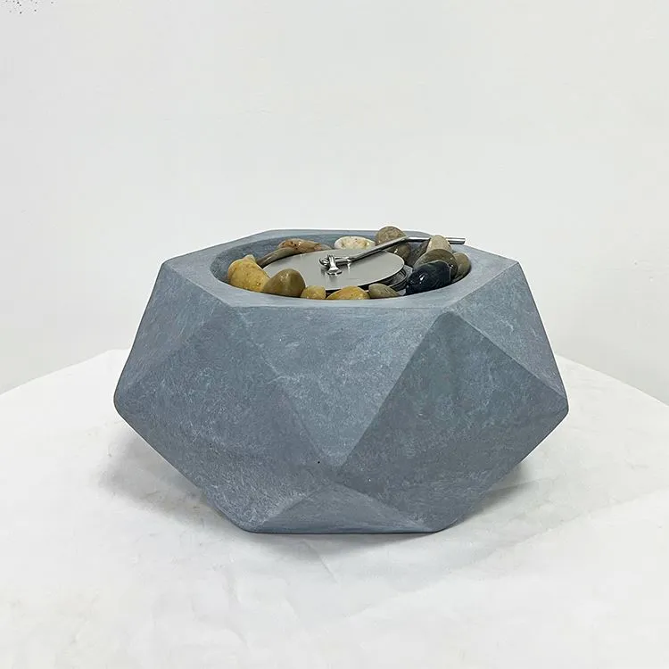 Fire Bowl Pit pöydällä